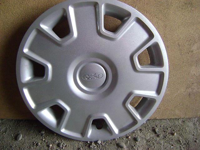 Колпаки на диски Ford Focus легковий комбі-B 2007 1.6 Бензин Житомир