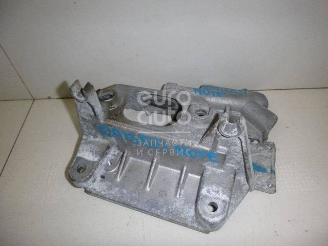 Кронштейн КПП Nissan Micra K12  2004 хэтчбек 1.2 Бензин Одесса