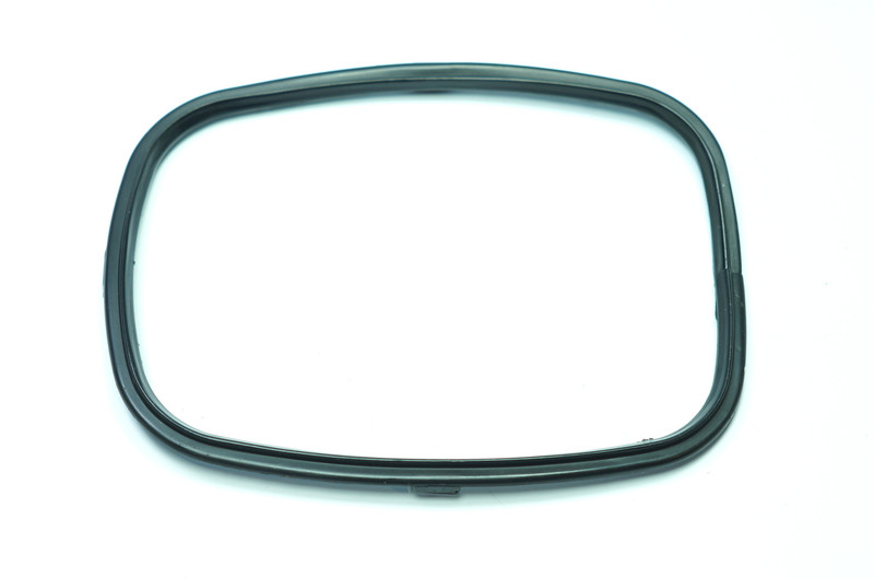 Рамка зеркала бокового водительского Hyundai i30  2011 хетчбек 1.4 Бензин 