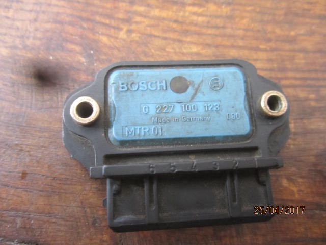 Комутатор системи запалювання Peugeot 405  1988 1.6 Бензин 