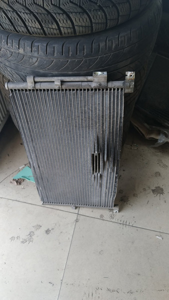 Радіатор кондиціонера Ford Mondeo 3  2001 2.0 Дизель 