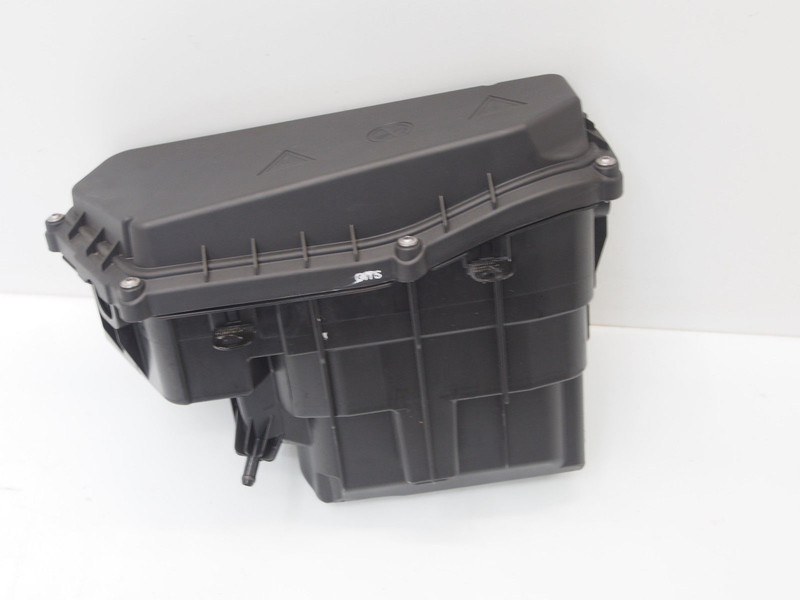 Корпус воздушного фильтра в сборе 13718511655   BMW 3 Series