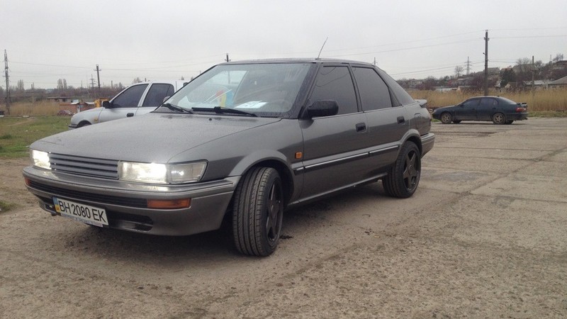 Капот Toyota Corolla  1987 хэтчбек 1.6 Бензин Пирятин