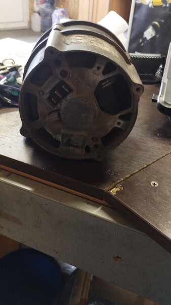 Генератор Audi 80 B2 1981 р.  1.6 л дизель Дніпро