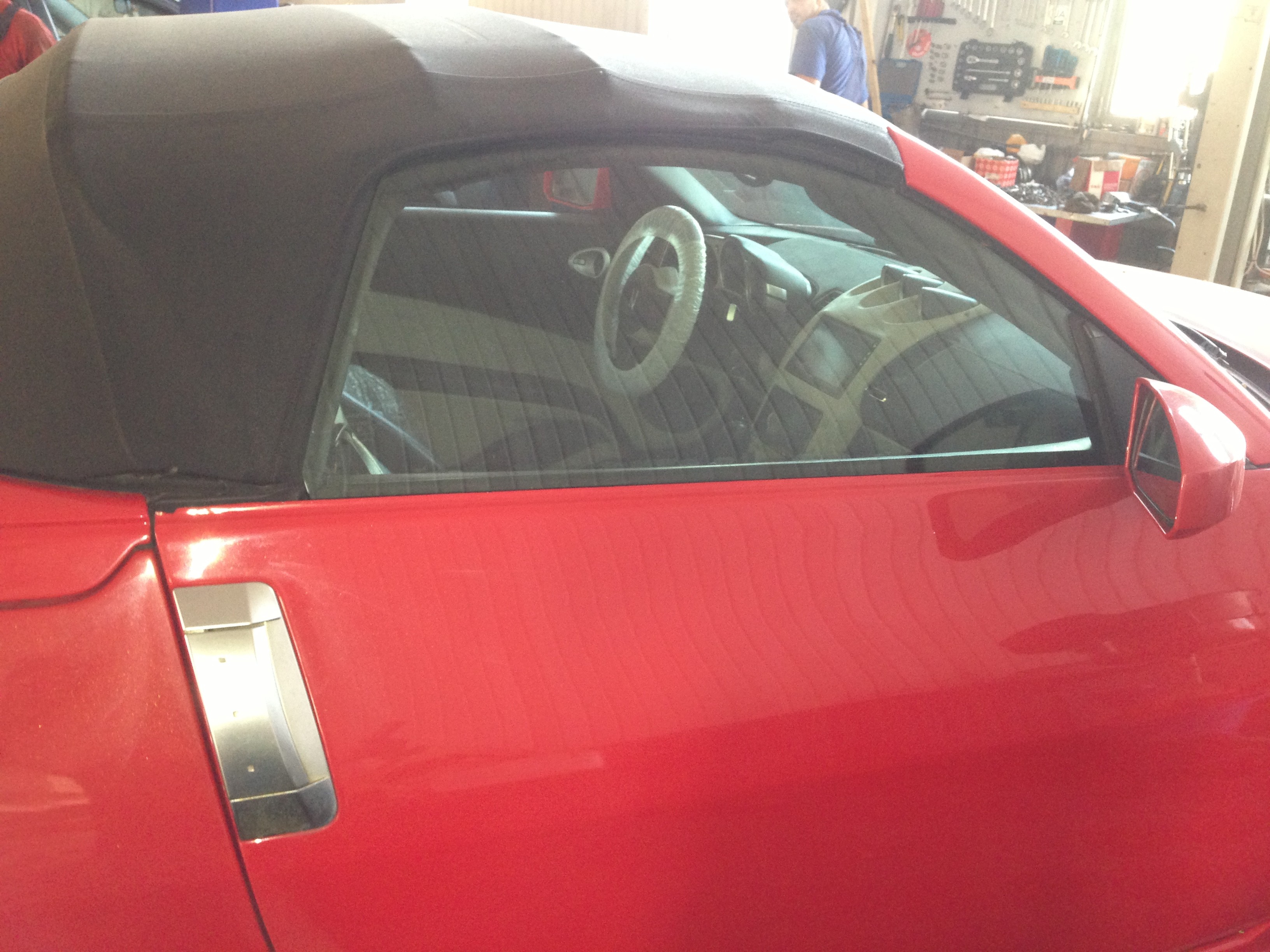 Резинка наружная к стеклу на правую дверь Nissan 350Z cabrio 2003 3.5 Бензин Одесса