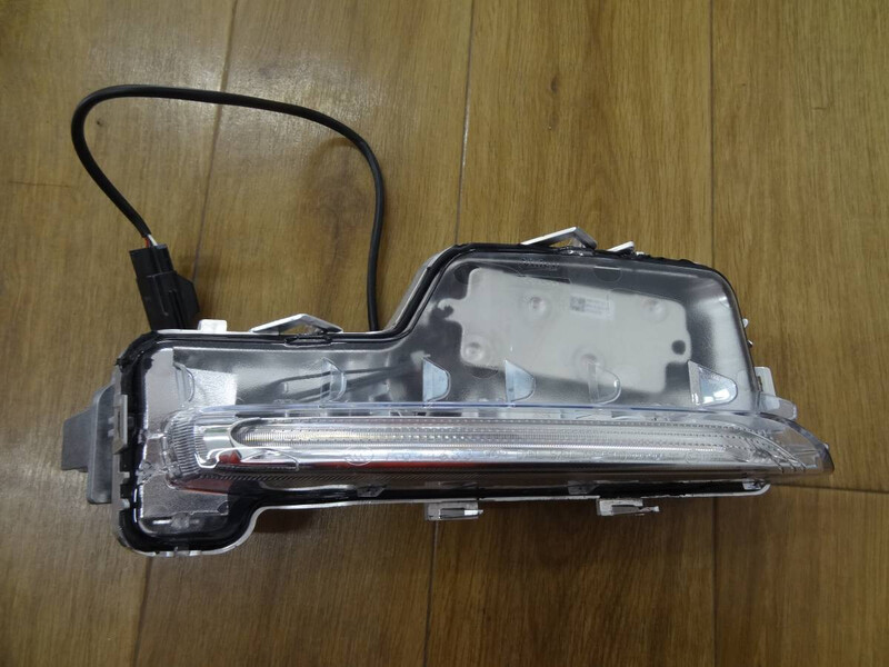 Фонарь габаритный Volvo S60 2016 г.  2.5 л бензин Полтава