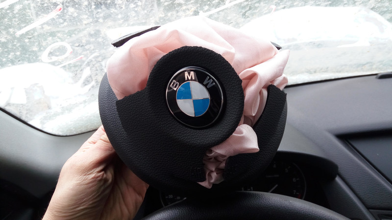 Рульовий аірбег BMW X1  2014 2.0 Бензин 