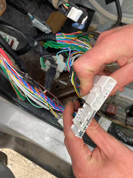 Роз'єм коси проводів nissan Nissan Rogue  2018 2.5 Бензин 