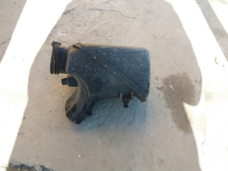 Корпус воздушного фильтра в сборе Chevrolet Cruze 2013 г.  2.0 л бензин Киев