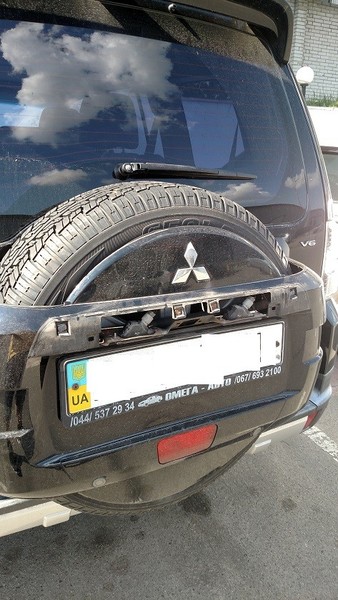 Чехол запаски Mitsubishi Pajero Wagon  2007 3.0 Бензин Львов