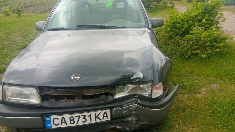 Бампер передний Opel Vectra А 1990 хэтчбек 1.8 Бензин Корсунь-Шевченковский