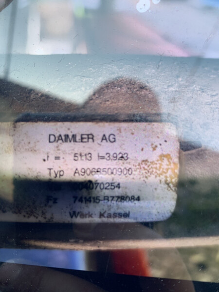 Задний мост Mercedes 316 2009 г.  2.2 л дизель Чернигов