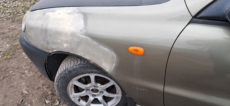 Крило переднє ліве Daewoo Lanos  2004 1.5 Бензин 