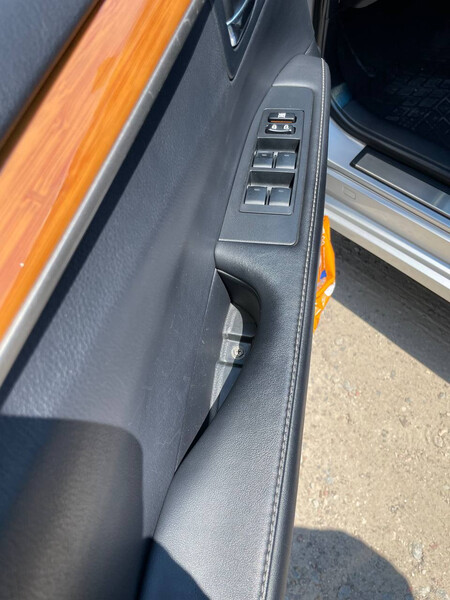 Декор салона Lexus ES 2014 г.  2.5 л гибрид