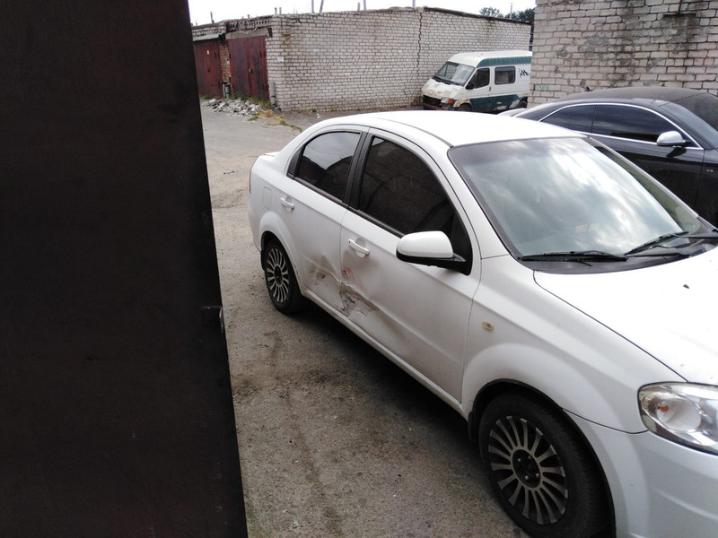 Двери правые передние Chevrolet Aveo  2007 1.6 Бензин Николаев