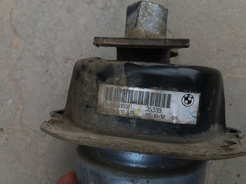 Подушка двигуна права BMW X6 4.0d 2012 хетчбек 3.0 Дизель 