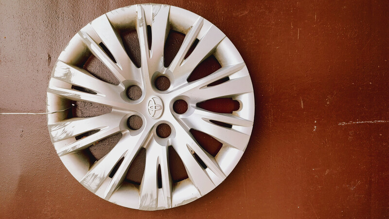 Колпаки на диски Toyota Camry 50  2012 2.5 Бензин Васильков