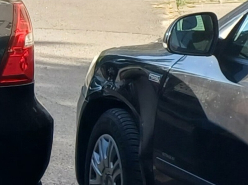 Крило ліве в чорному кольорі Skoda Octavia A5  2011 универсал 1.6 Дизель Луцк