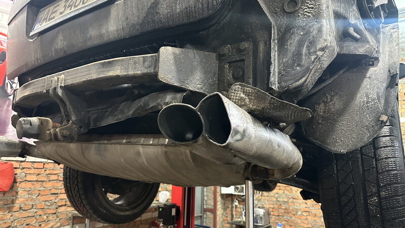 Глушитель или наконечник правый Porsche Cayenne  2006 універсал 4.5 Бензин 