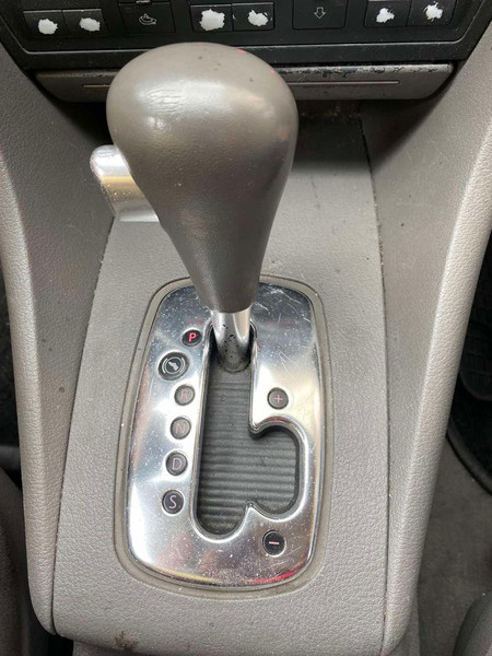 Крышка селектора Audi A6 C5 2002 г.  2.5 л дизель Харьков