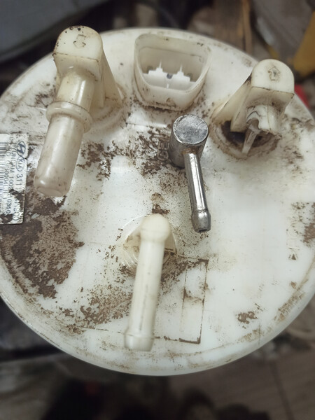 Верхняя крышка бензобака Hyundai H1  2007 2.5 Дизель Харьков