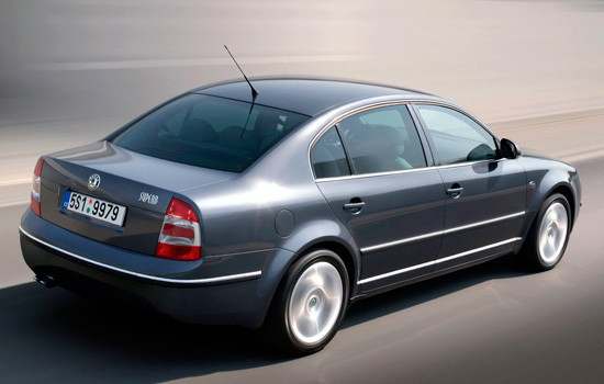 Фонарь задний правый Skoda Superb 2007 г.  1.9 л дизель Ровно