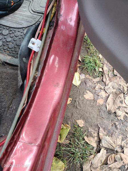 Порог пластиковый задний Toyota Corolla E110  1998 купе 1.3 Бензин 