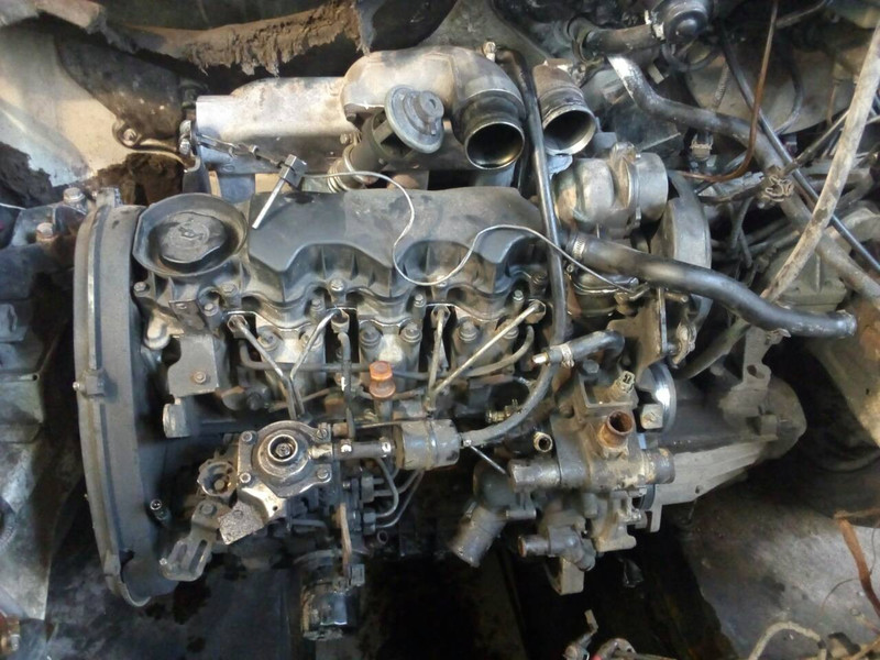 Двигун з навісним Peugeot Boxer  2000 2.5 Дизель 