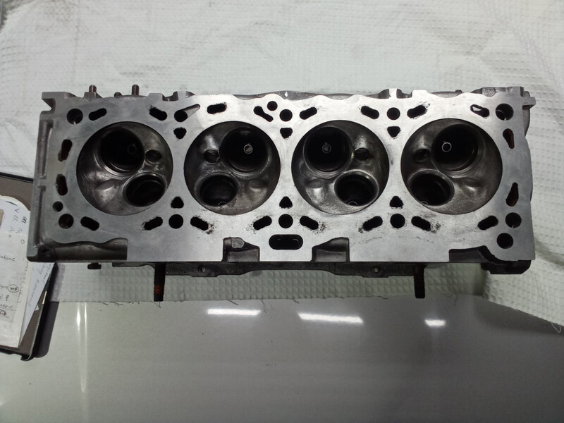 ГБЦ Nissan Prairie  1988 универсал 2.0 Бензин Запорожье