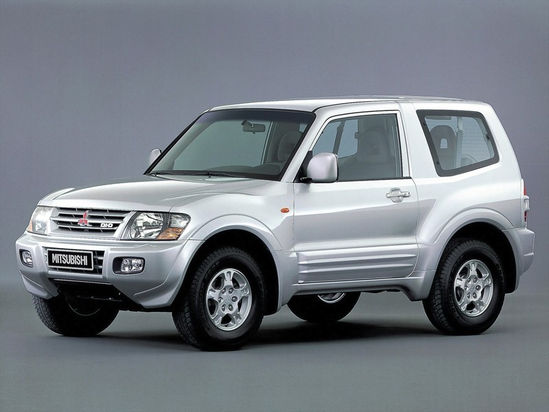 Заднее сидение Mitsubishi Pajero  2003 3.2 Дизель Коломыя