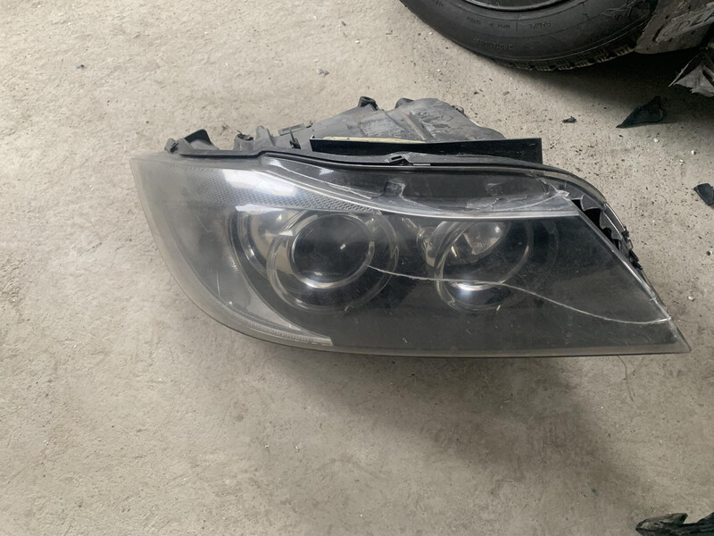 Фара правая ксенон BMW 3 Series  2006 2.5 Бензин Киев