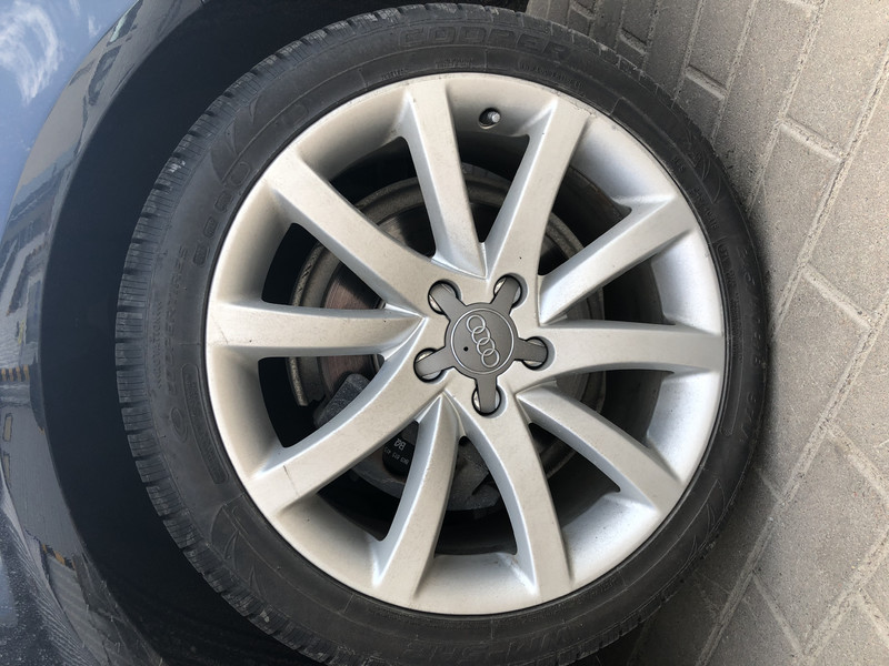 Диск литой Audi A4 B8 2013 г.  2.0 л бензин Ровно