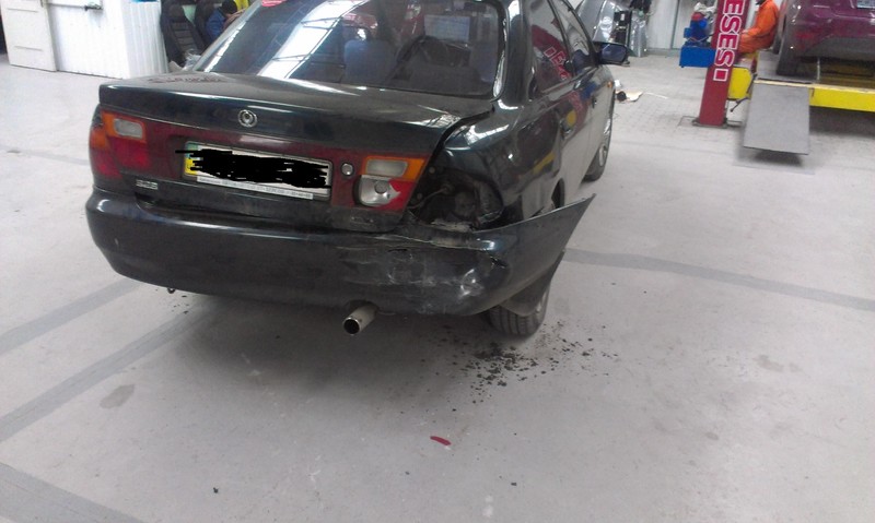 Крыло заднее правое Mazda 323  1996 1.3 Бензин Херсон
