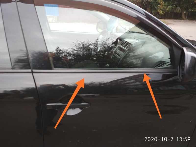 Молдинг двери передней правой под стекло Mitsubishi ASX  2010 универсал 1.6 Бензин Мукачево