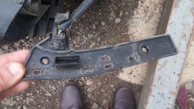 Кронштейн бампера Citroen Berlingo  2012 1.6 Дизель 