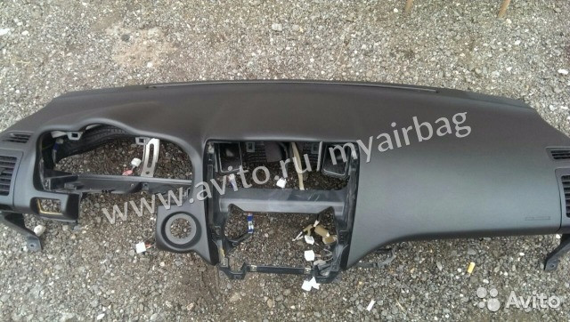Верхняя накладка торпедо Lexus RX 2006 г.  3.5 л бензин Днепр