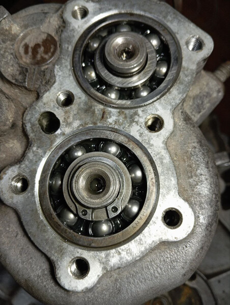 Подшипник КПП Volkswagen Golf 2  1987 хэтчбек 1.4 Бензин 