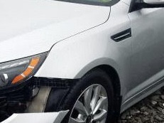 Крыло переднее левое Kia Optima 2015 г.  2.4 л бензин Ровно