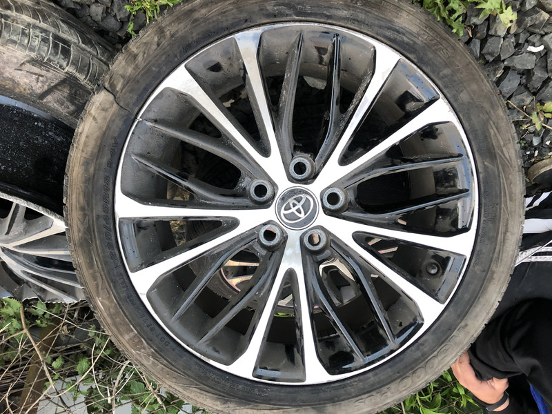 Литые диски Toyota Camry 70 2018 г.  2.5 л бензин Луцк