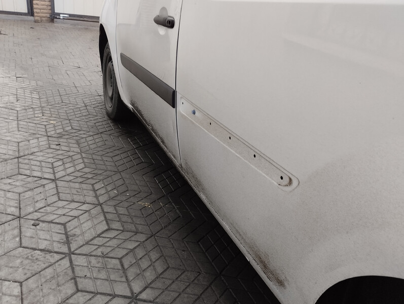 Молдінг пластик листва Renault Kangoo универсал 2015 г.  1.5 л дизель Полтава