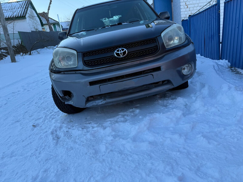 Бампер передній Toyota RAV4  2004 хетчбек 2.0 Бензин Стрий