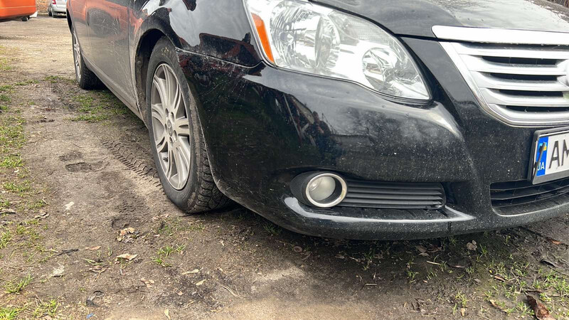 Бампер передний Toyota Avalon  2006 универсал 3.6 Бензин Ровно