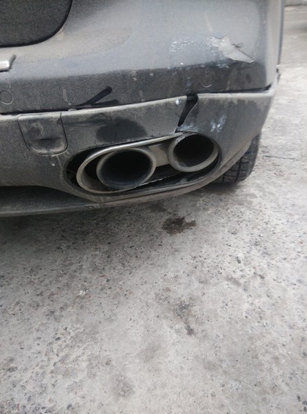 Губа нижняя заднего бампера(Сполер бампера) Porsche Cayenne  2008 3.6 Бензин Киев