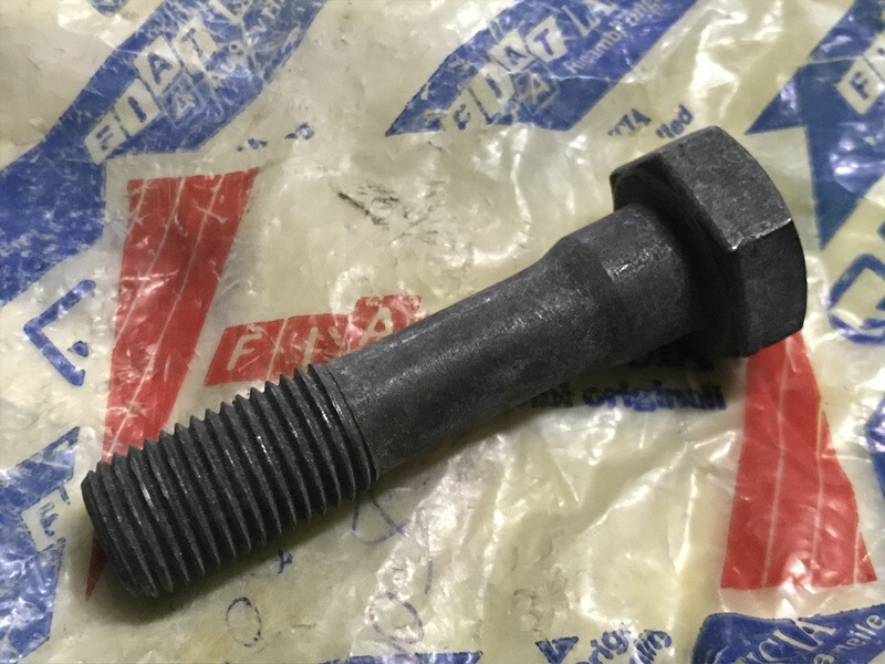Болт колінвалу 7597151   Fiat Ducato, Lancia Dedra