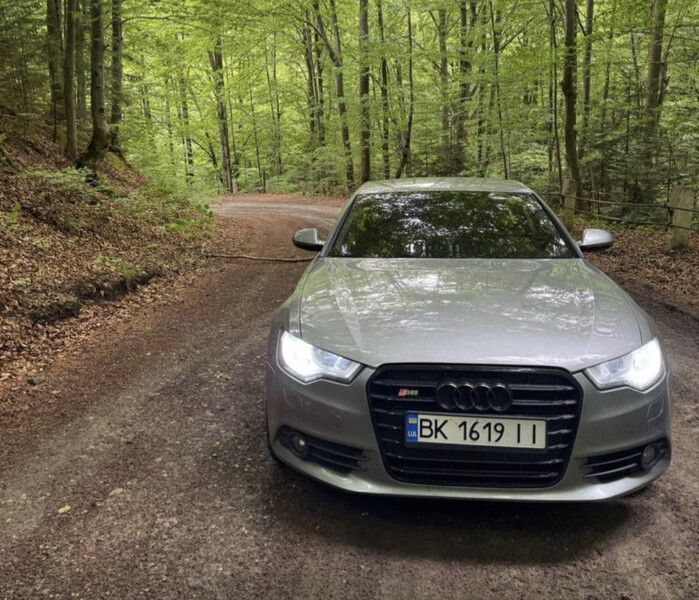 Бампер передний в сборе Audi A6  2011 3.0 Дизель Винница