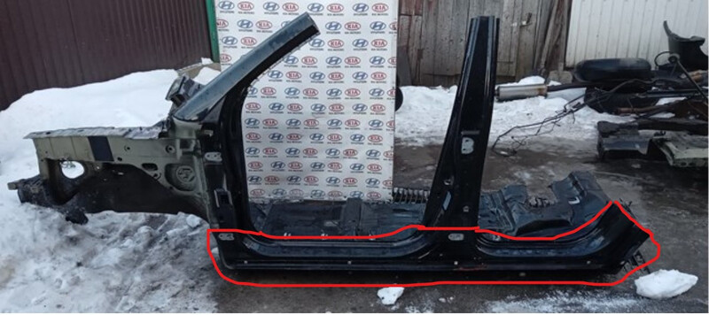 Поріг лівий Hyundai Tucson  2007 2.0 Бензин 