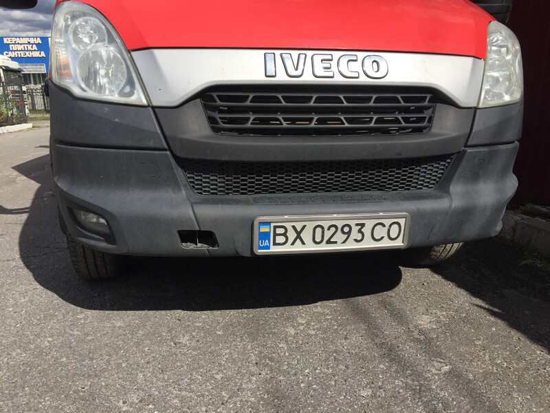 Заглушка буксировочного крюка Iveco Daily 70С17 2014 3.0 Дизель Хмельницкий