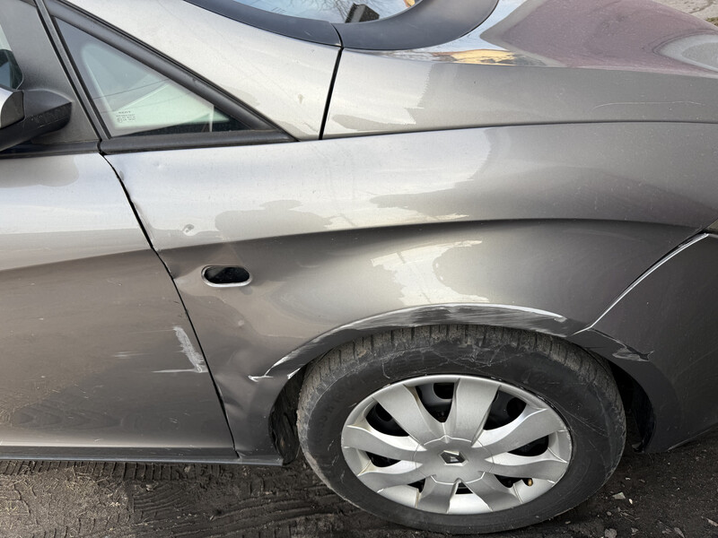 Крило переднє праве Seat Altea XL 2007 р.  Рожище