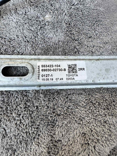 Правый задний стеклоподъёмник в сборе Toyota Corolla  2020 1.8 Бензин Киев