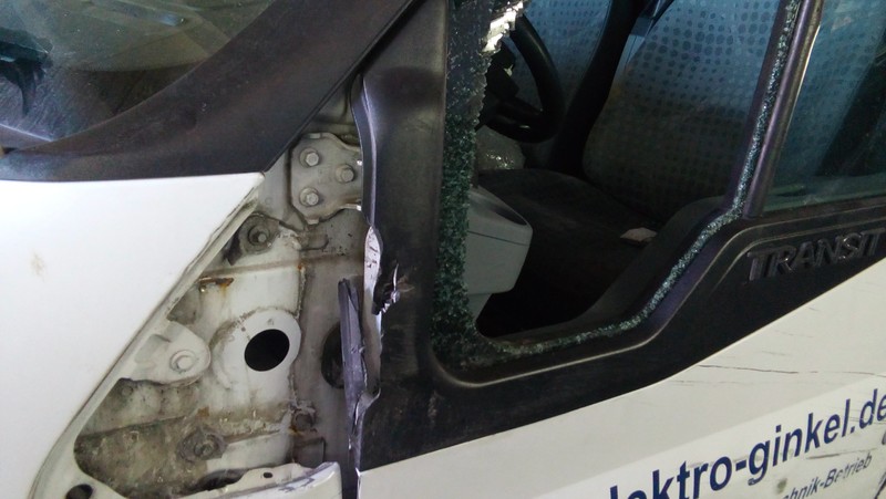 Накладка на переднюю арку (водительская сторона) Ford Transit 100T260 2012 2.2 Дизель Черкассы